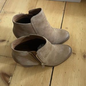 🌟Aldo🌟 ankle boots